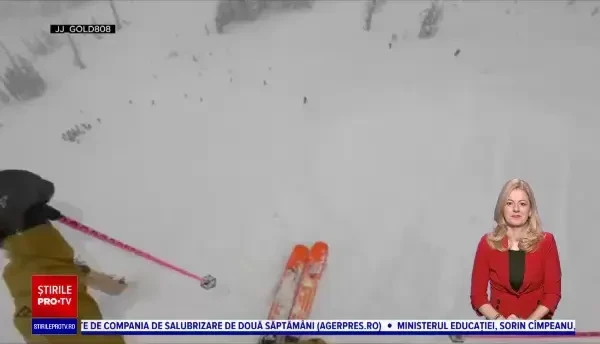 Momentul în care un schior a rămas îngropat în zăpadă, cu picioarele în sus. Cum a reușit să scape cu viață | VIDEO