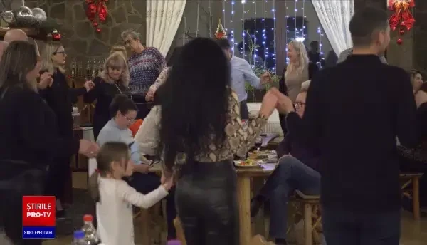 Restaurantele de pe Valea Prahovei vor fi neîncăpătoare în noaptea dintre ani. Clienții au început deja distracția