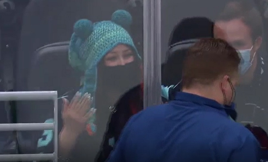 O tânără de origine română i-a salvat viața unui oficial al echipei de hochei Vancouver Canucks