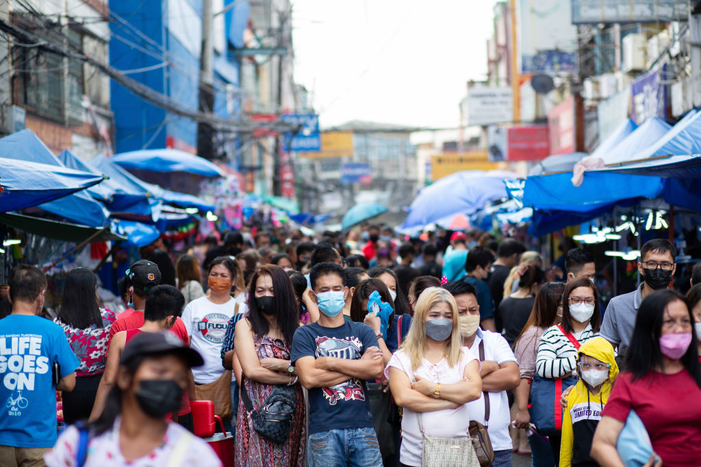 Restricții severe în Filipine. Persoanele nevaccinate anti-COVID din Manila nu mai au voie să iasă din casă