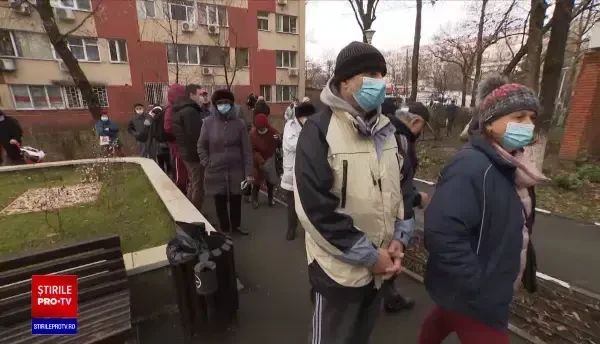 Cozi la ghișeele de taxe și impozite. De ce s-au înghesuit oamenii din prima zi lucrătoare a anului 2022