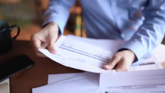 Vreți să începeți o afacere cu bani europeni? Aveți grijă cu cine faceți proiectul. Care sunt cele mai întâlnite înșelăciuni