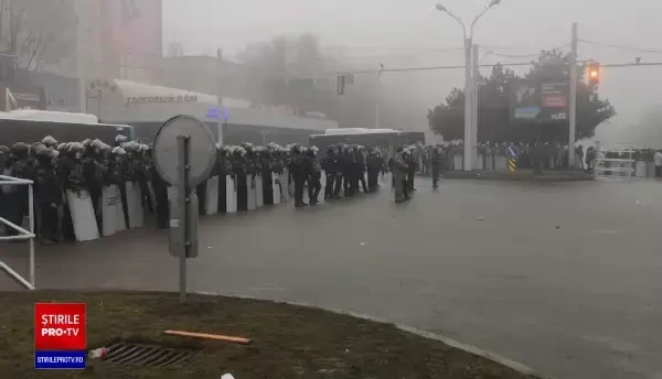 Stare de urgență în Kazahstan. Protestatarii au pătruns în clădirea guvernului