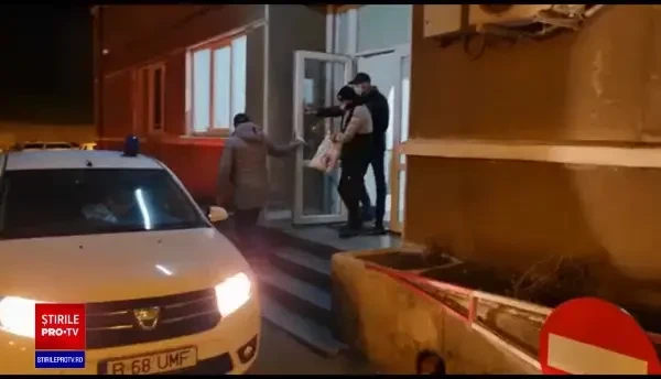Individ reținut după ce ar fi drogat și jefuit un pensionar, în București. Cum a pătruns în apartament