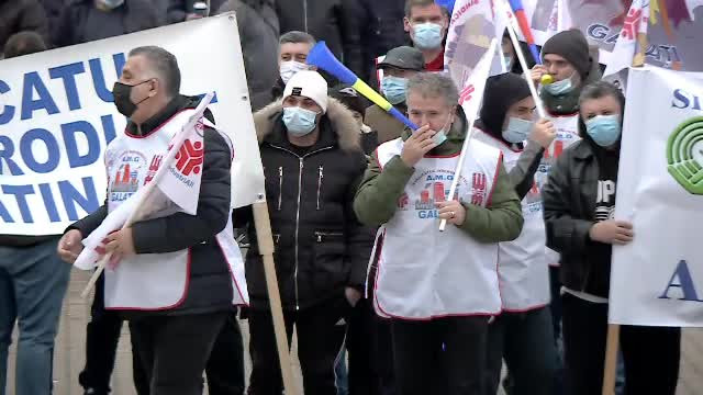 Marile companii din România sunt în criză, prețurile la energie au crescut și cu 500%. Angajații sunt trimiși în șomaj tehnic