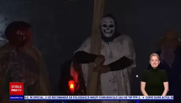 Colindatul „hâzilor” în Bistrița. Cum se alungă spiritele rele, din casă în casă