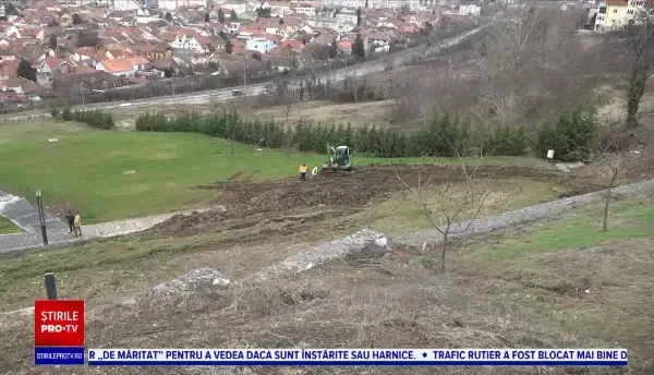 Oradea: Dealul Ciuperca a luat-o din nou la vale, după aproape 6 ani de la alunecările de teren