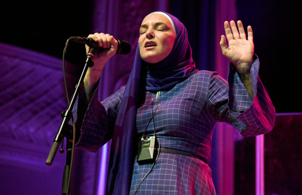 Fiul lui Sinead O'Connor, în vârstă de 17 ani, s-a sinucis. Mesajul sfâșietor al artistei