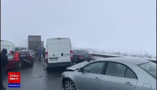 Accidente în lanț pe A1 Deva-Nădlac. Carambol cu 8 mașini