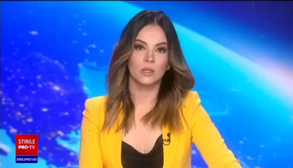 Video. Pilot salvat dintr-un avion prăbușit cu câteva secunde înainte ca un tren să intre în el