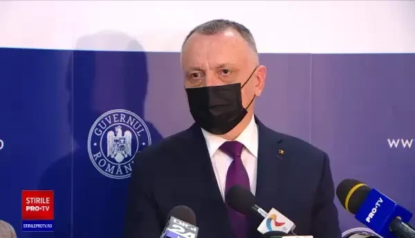 Cursuri online de luni pentru școlile cu rată de vaccinare mai mică de 60% şi incidenţa localităţii mai mare de 3 la mie