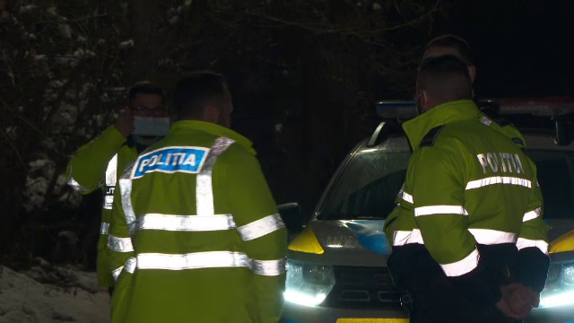 Un polițist a fost reținut pentru trafic de influență și șantaj. Lua bani de la diverse persoane în schimbul unor favoruri