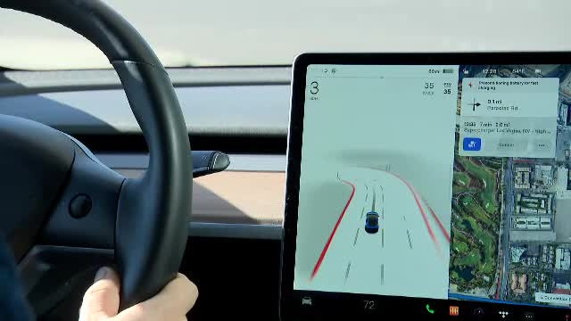 Investigație masivă la Tesla. Autoritatea rutieră americană verifică sistemul de pilot automat, după zeci de accidente