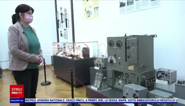 De la 15 kilograme, radiourile au ajuns să cântărească câteva grame. Cum arăta unul cu galenă din 1920