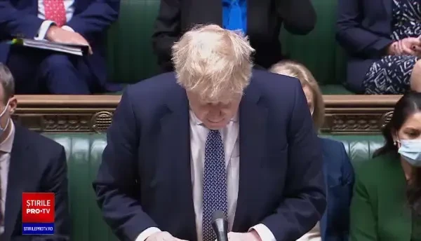 Ședință cu scântei în parlamentul britanic. Boris Johnson și-a cerut public scuze pentru petrecerea în plină carantină