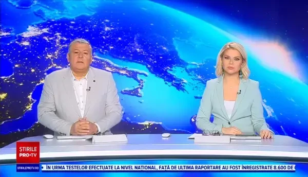 Incendiu puternic la acoperişul unui hotel din Rupea. Mai multe autospeciale de pompieri au intervenit