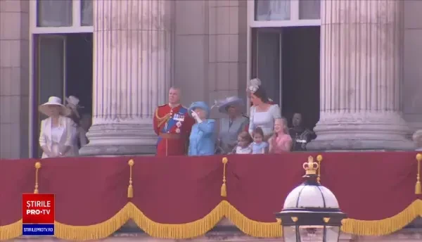 Regina Elisabeta i-a retras Prințului Andrew titlurile regale și militare, în urma acuzațiilor din cazul Epstein