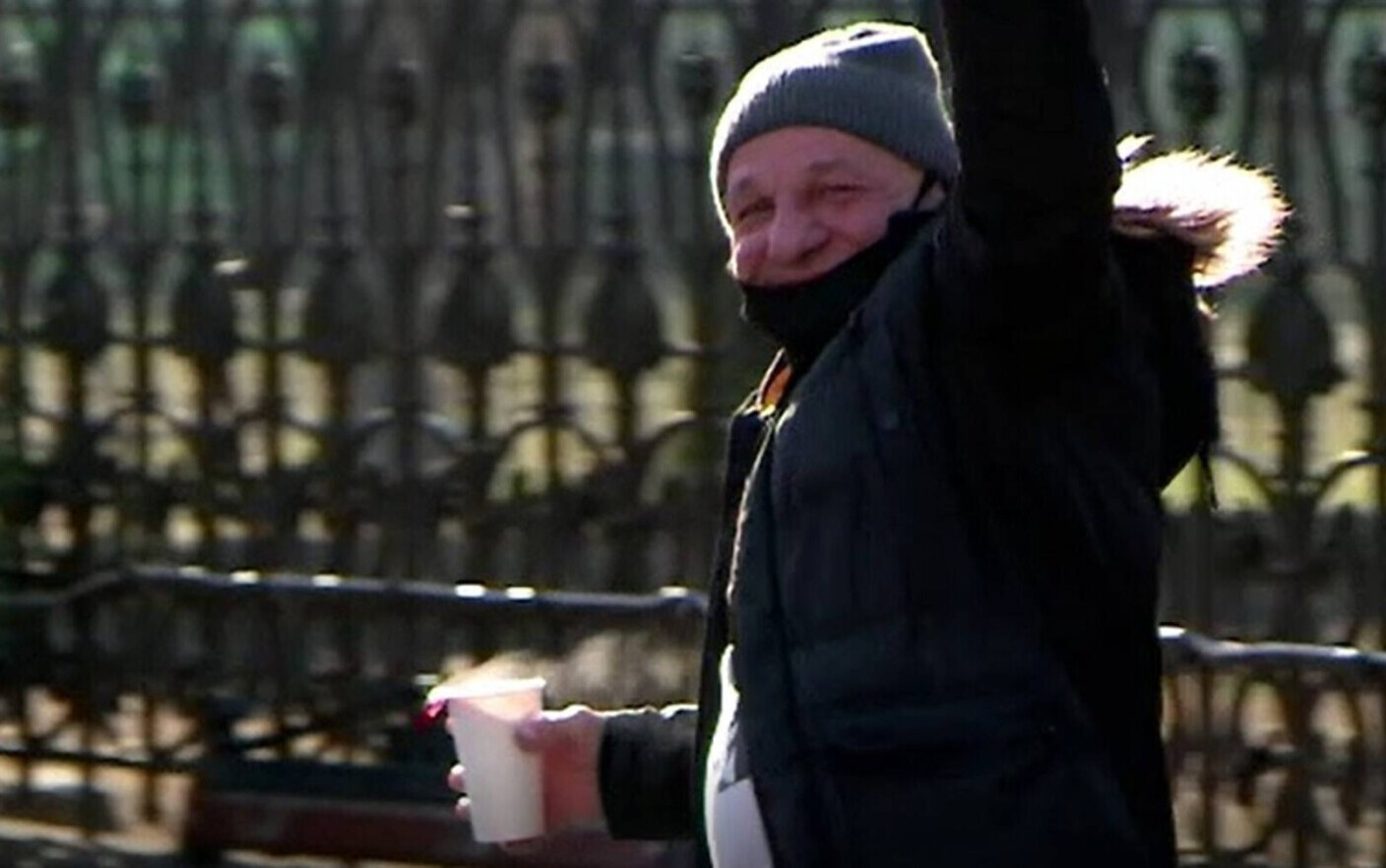 Un bărbat din Iași nu a încasat niciun salariu în ultimele trei decenii. Cine îl întreține la vârsta de 60 de ani