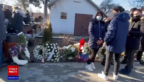 Fetița de 11 ani omorâtă de polițist pe trecerea de pietoni, înmormântată la aceeași oră la care a avut loc accidentul