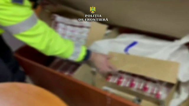 Țigări de contrabandă în valoare de peste 35 de mii de lei, descoperite la bordul unei nave fluviale