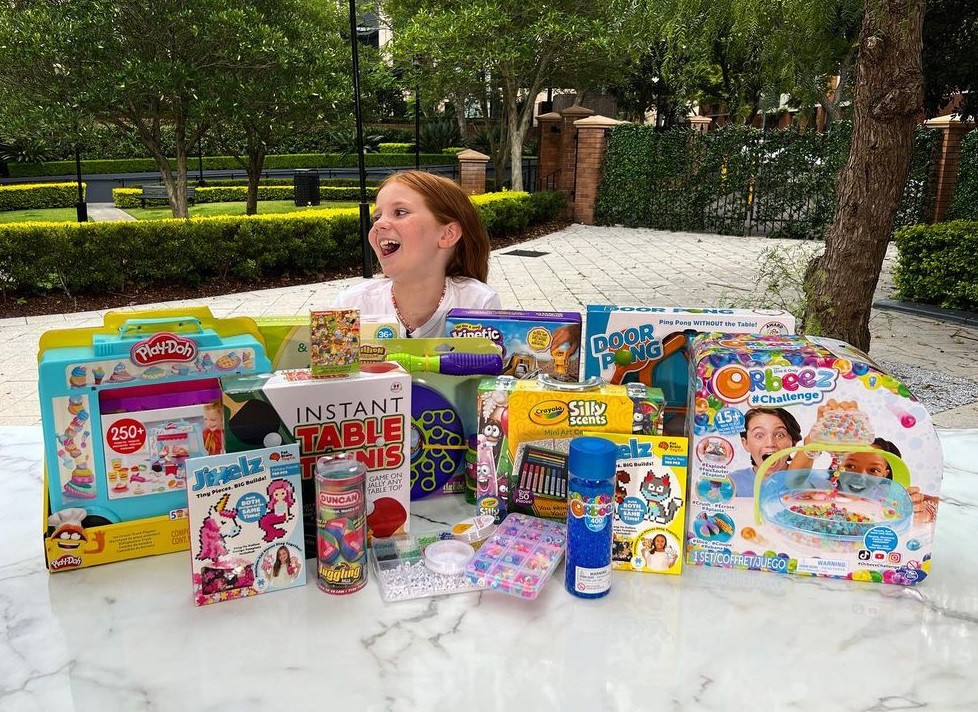 Fetița care la 10 ani are deja două afaceri de succes. Este pe cale să devină multimilionară și la 15 ani s-ar putea pensiona