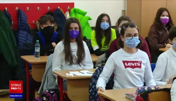 Școlile din România sunt tot mai afectate de creșterea îmbolnăvirilor de Covid. ''Nu mai există niciun control”