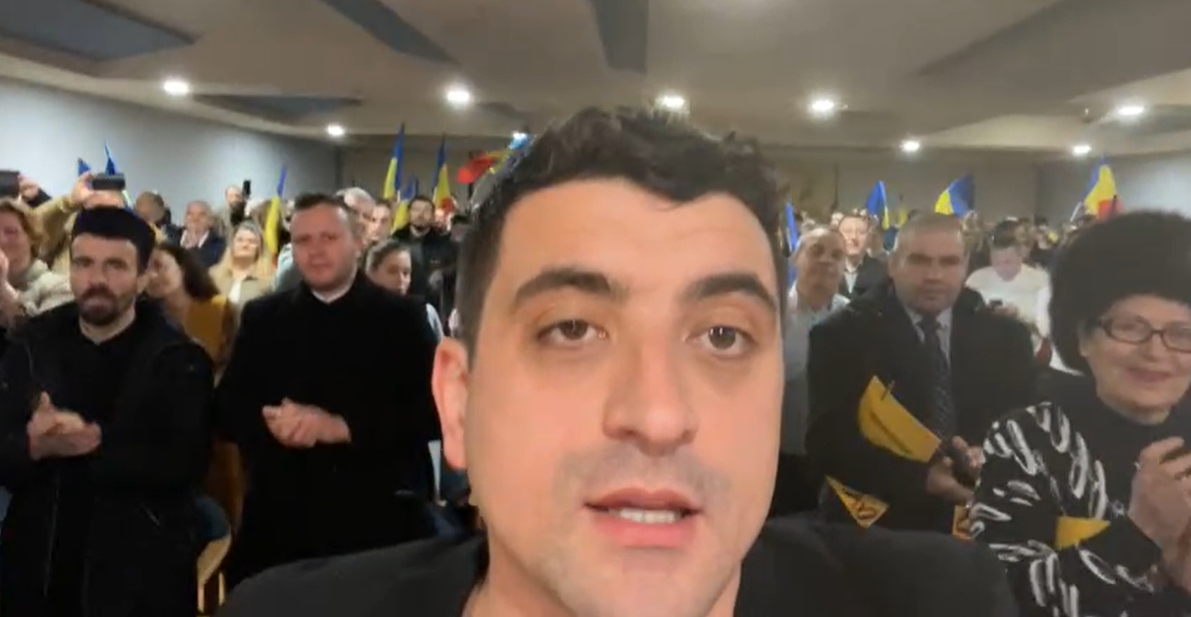 Manifestație AUR la Târgu Mureș. Zeci de persoane au participat într-un spaţiu închis fără a purta mască de protecţie