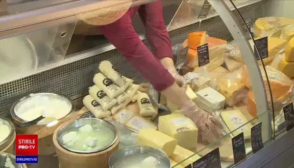 Consumul de lactate în România a crescut în ultimii ani. Brânzeturile rafinate sunt la mare căutare