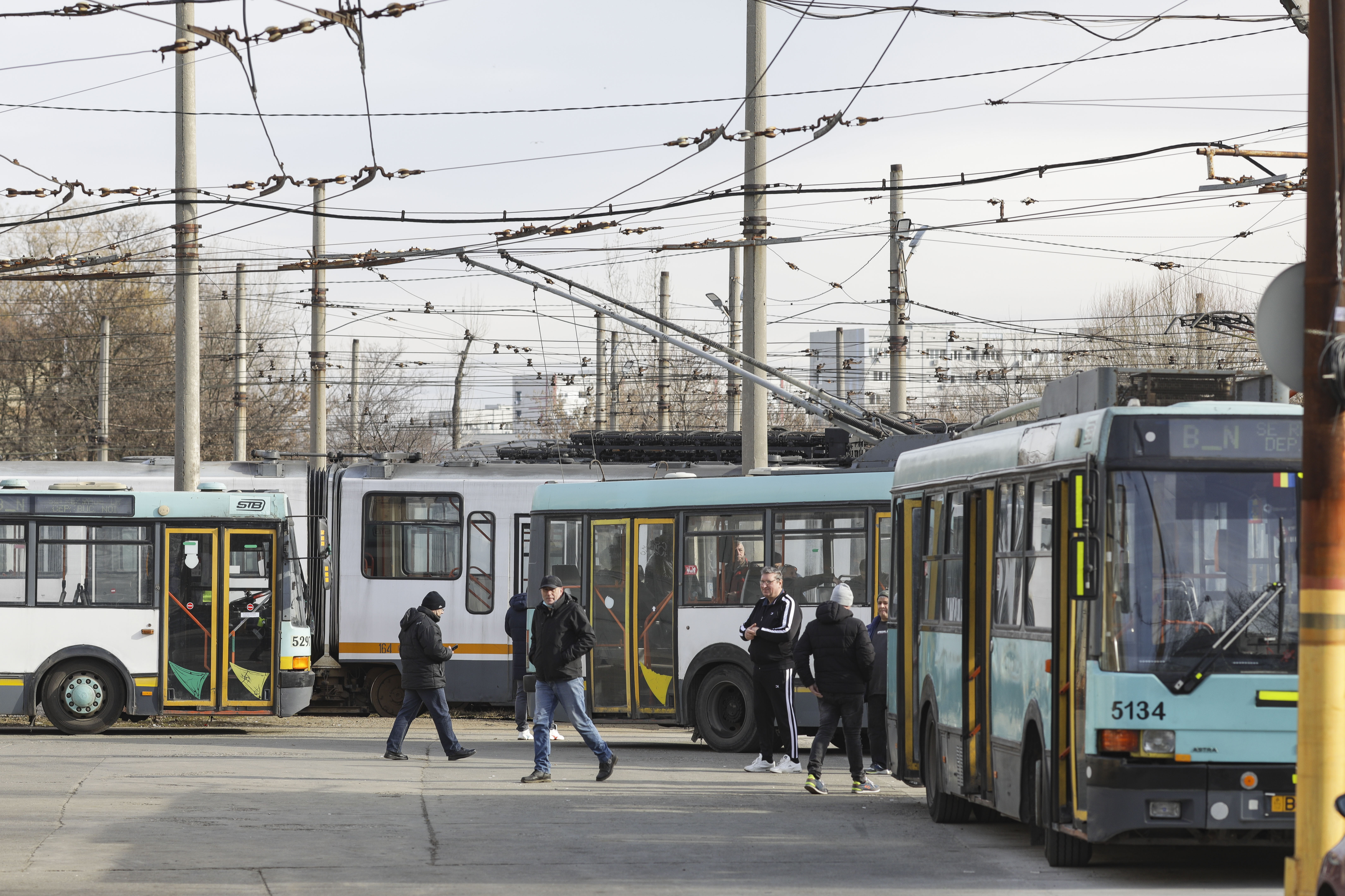 COTAR solicită scoaterea la licitaţie a traseelor operate de STB