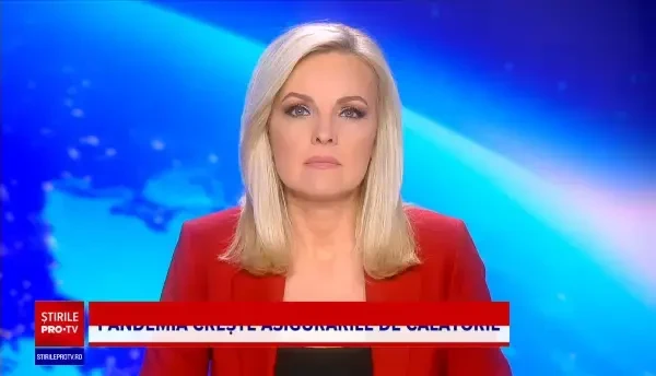 Un bărbat celebru pe TikTok pentru clipuri cu manele s-a filmat în timp ce conduce o mașină de poliție