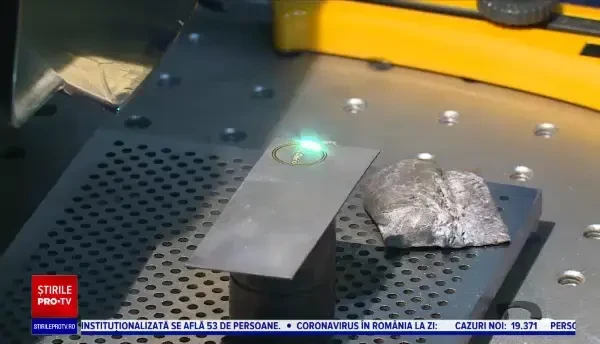 Idei de cadouri deosebite. Bijuteriile unicat, din porțelan, alamă sau metale prețioase