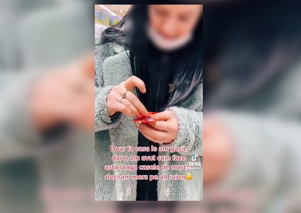 VIDEO O tânără s-a filmat în timp ce înțepa prezervative într-un supermarket din Sibiu. Poliția s-a autosesizat