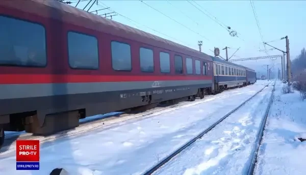 Frigul face ravagii în România. Mai multe unități de învățământ din Timișoara au trimis elevii acasă