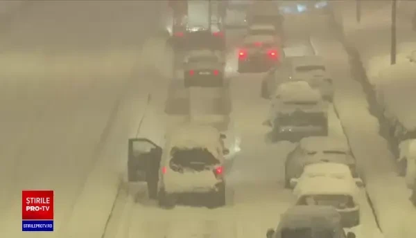 Grecia și Turcia, lovite de furtuna „Epida”. Mii de oameni au rămas blocați în mașini, iar traficul aerian a fost perturbat