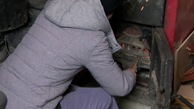 Românii, tot mai speriați de facturile mari la gaze. Cât trebuie să achite o familie ca să se branșeze la rețea