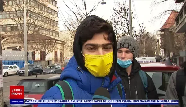 De ce provoacă stres și anxietate rețelele sociale. Unii adolescenți au început să își șteargă conturile