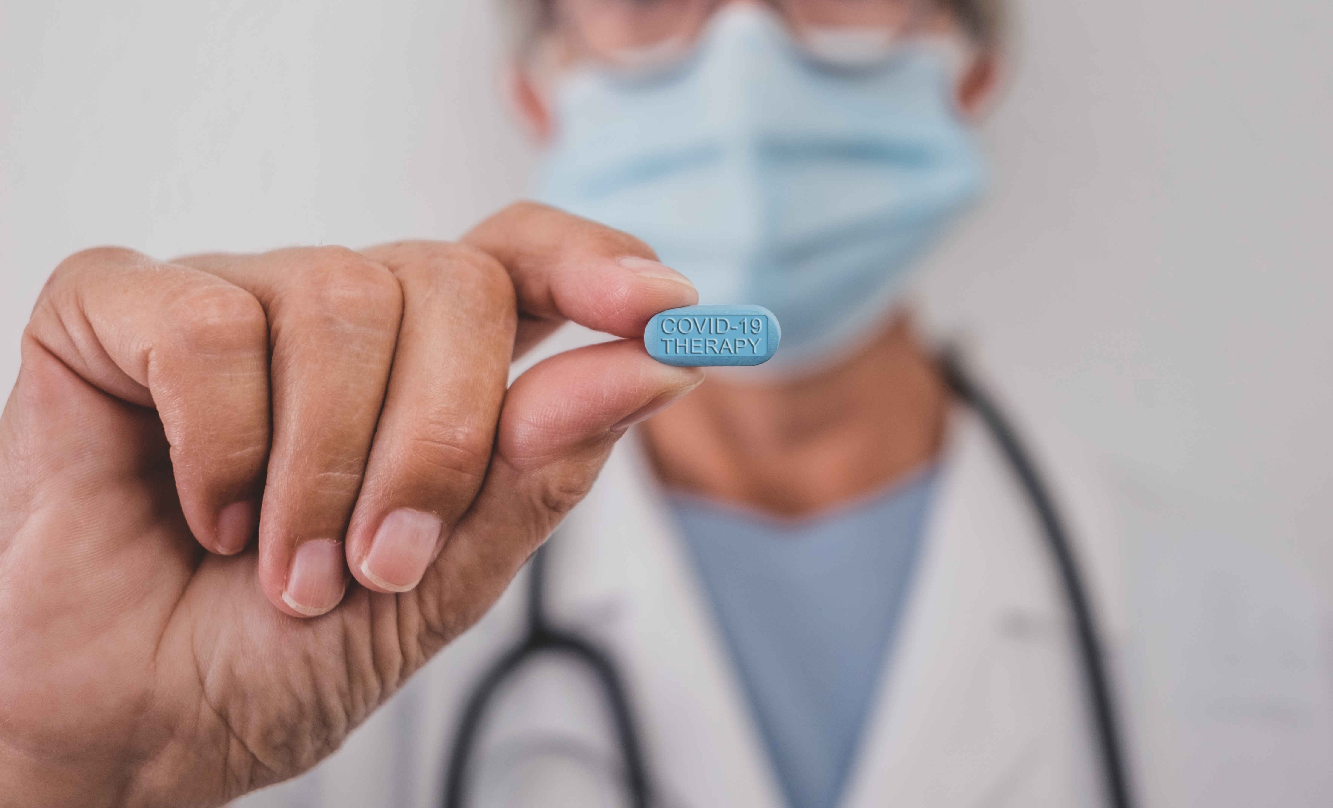 EMA a aprobat medicamentul anti-Covid de la Pfizer