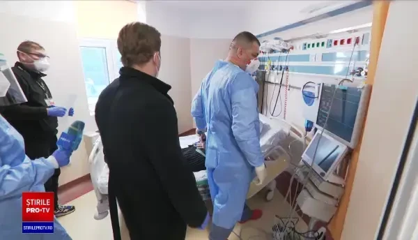 Pentru a treia zi la rând sunt peste 30 de mii de noi infectări. Cum fac față medicii