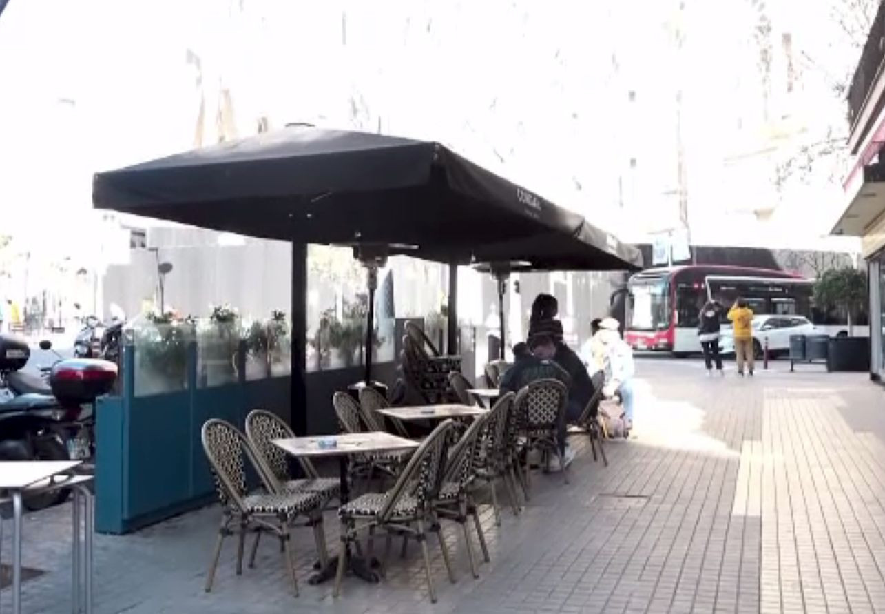 Măsuri de relaxare pe continentul european. Catalonia renunță la permisul sanitar