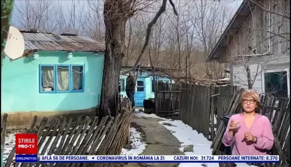 O femeie de 60 de ani și-a ucis mătușa, după o beție. Apoi a învelit-o și s-a culcat