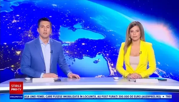 Un pui de cerb a rămas spânzurat de coarne, prins de un copac. Polițiștii l-au salvat