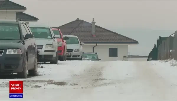 Un cartier de case noi de lângă Cluj-Napoca, afectat de alunecările de teren