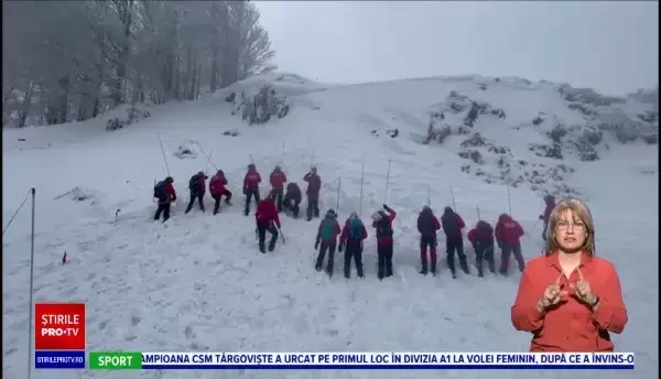 Sunt alerte de avalanșă în munții Bucegi și Făgăraș. Salvamontiștii au făcut un exercițiu, în zorii zilei