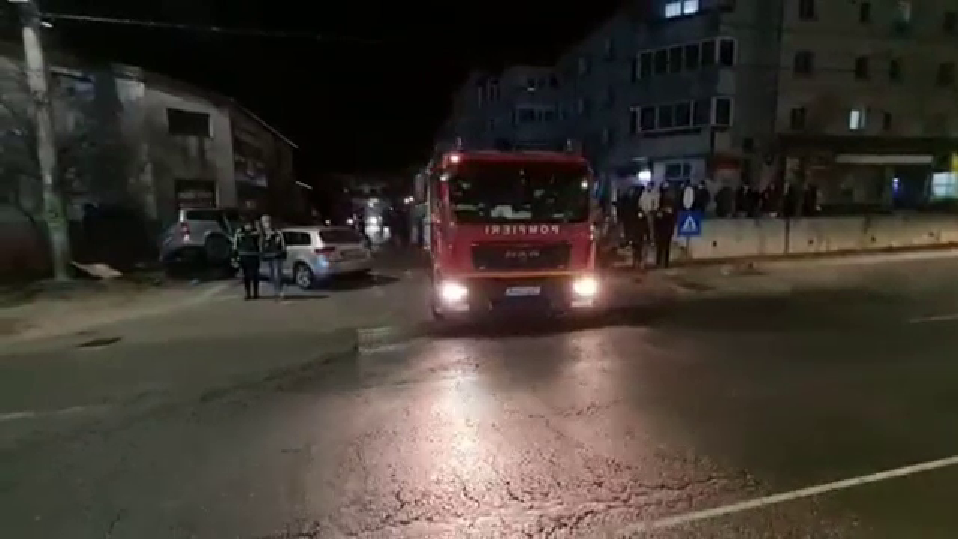 Accident violent în județul Dâmbovița. Trei persoane au ajuns la spital