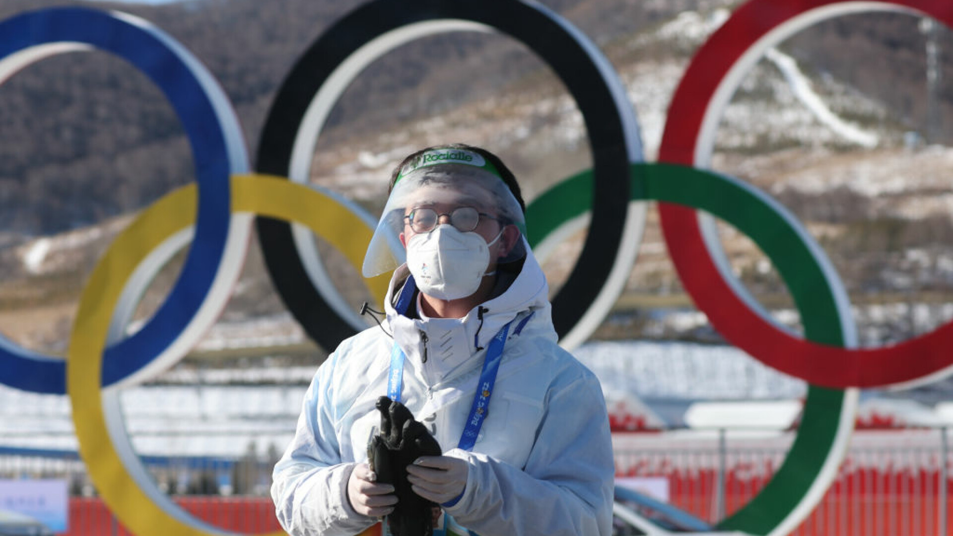 Proceduri draconice pentru sportivii și jurnaliștii care vor participa la Jocurile Olimpice de la Beijing