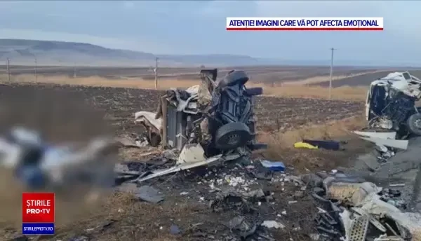 Grav accident rutier pe DN28 Iaşi-Târgu Frumos. Șapte persoane au murit şi două au fost rănite în urma unui carambol