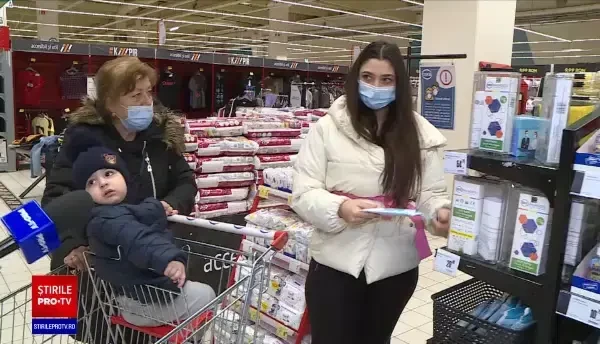 Autorități: „O familie cu doi copii ar putea duce un trai decent la oraș cu 4.200 lei pe lună”. Realitatea este alta