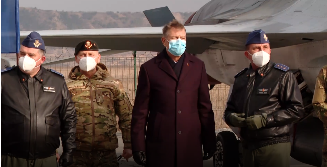 Klaus Iohannis, baza militara, Campia Turzii