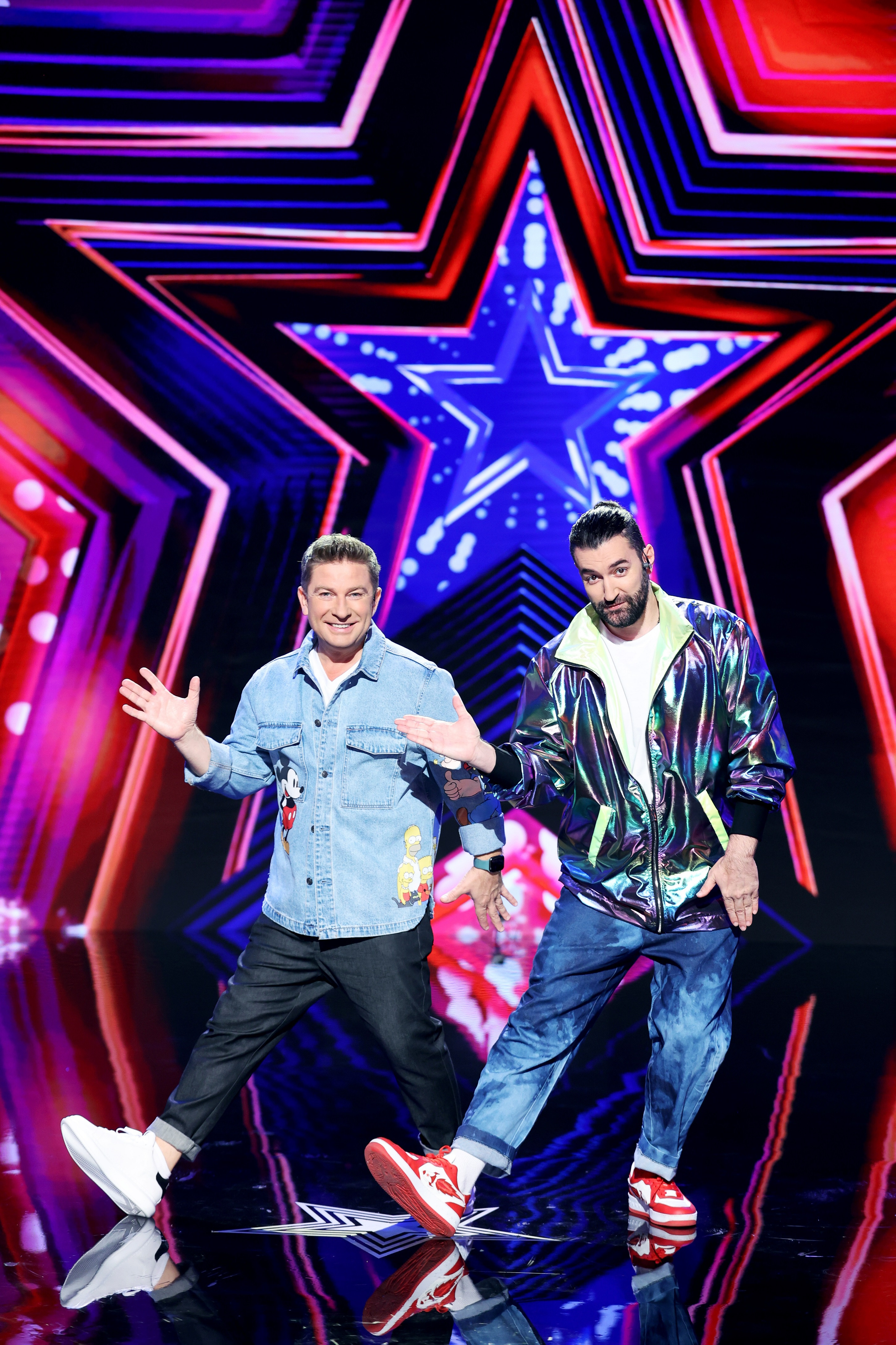 Astăzi &icirc;ncepe sezonul 12 Rom&acirc;nii au talent! Dragoș Bucur: &rdquo;Ne-am ridicat &icirc;n picioare și noi, și cei din public&rdquo;