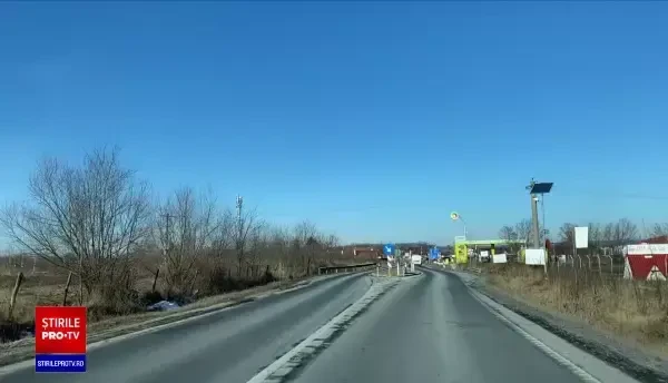 Sisteme de avertizare luminoasă de pe DN1, dispărute la mai puțin de o săptămână de la instalare